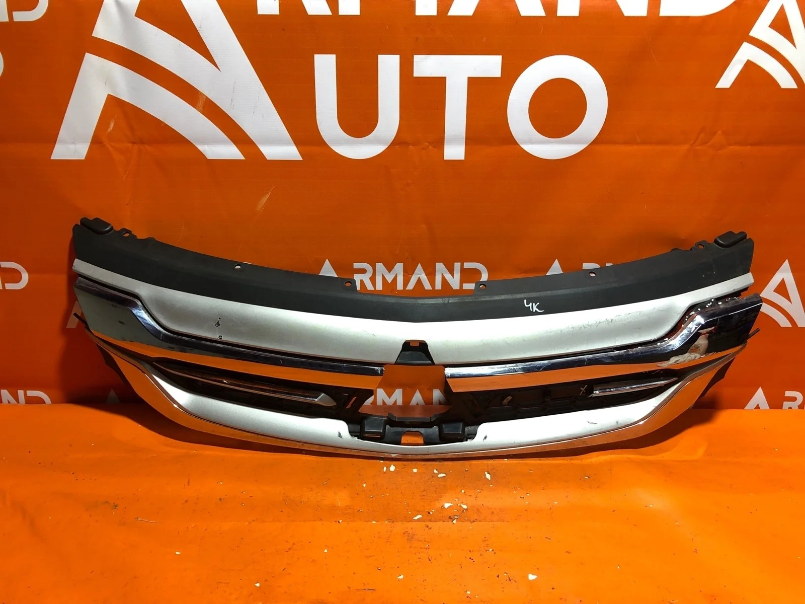 Решетка радиатора Mitsubishi Pajero Sport 2015-2021 3