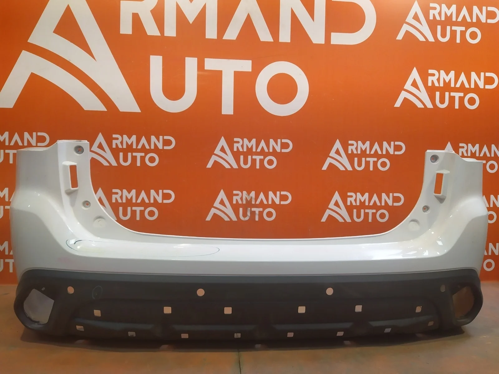 Бампер Mitsubishi Outlander 2018-нв 3