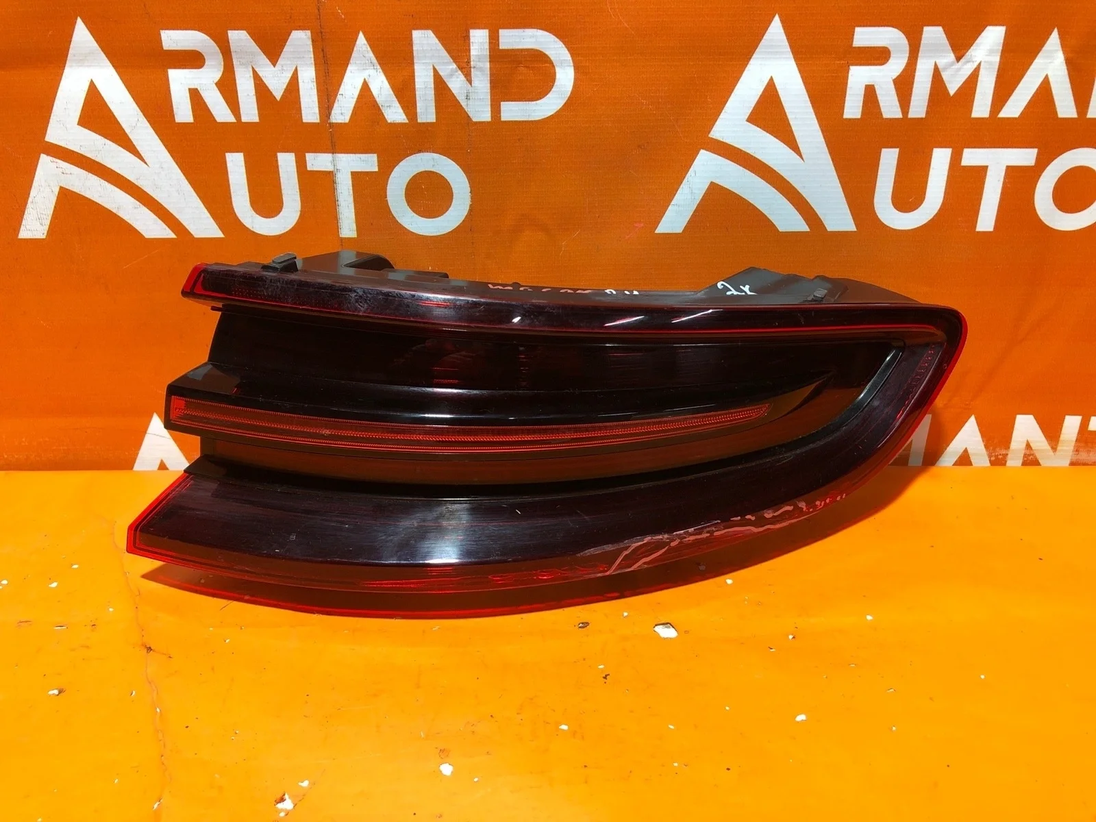 Фонарь внешний Porsche Macan 2014-2019 95b