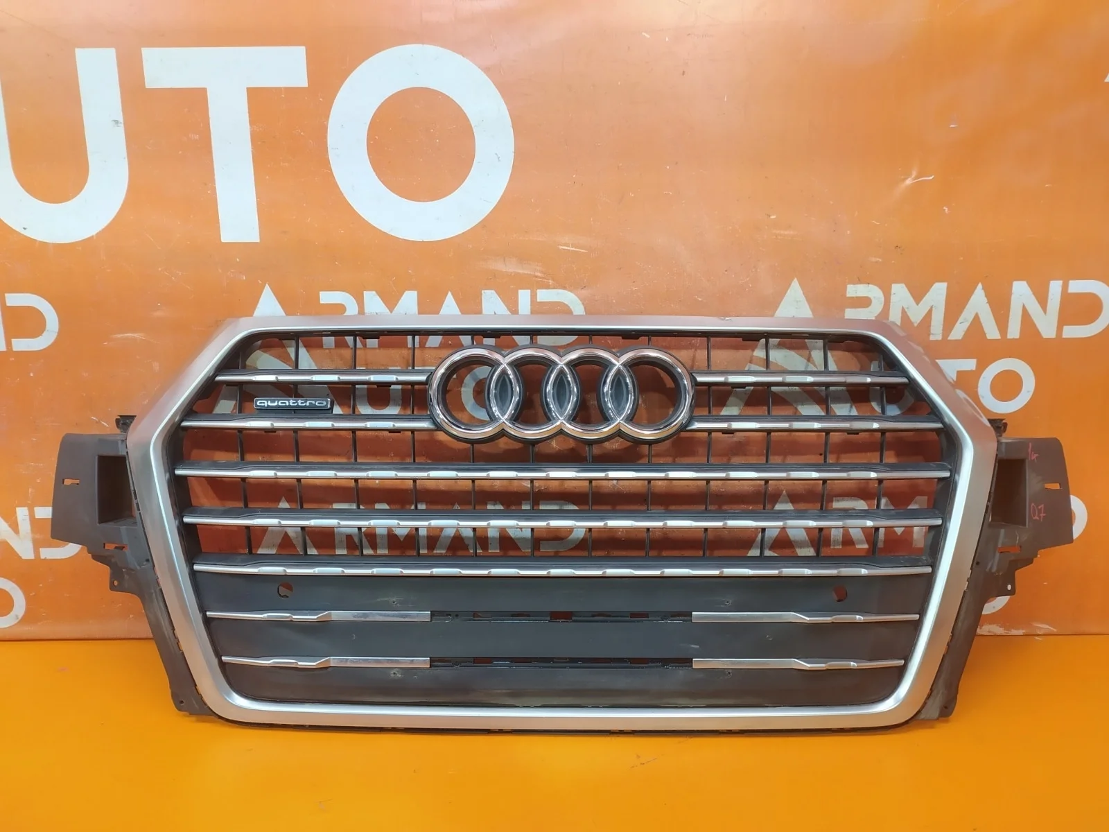Решетка радиатора Audi Q7 2015-2020 4M