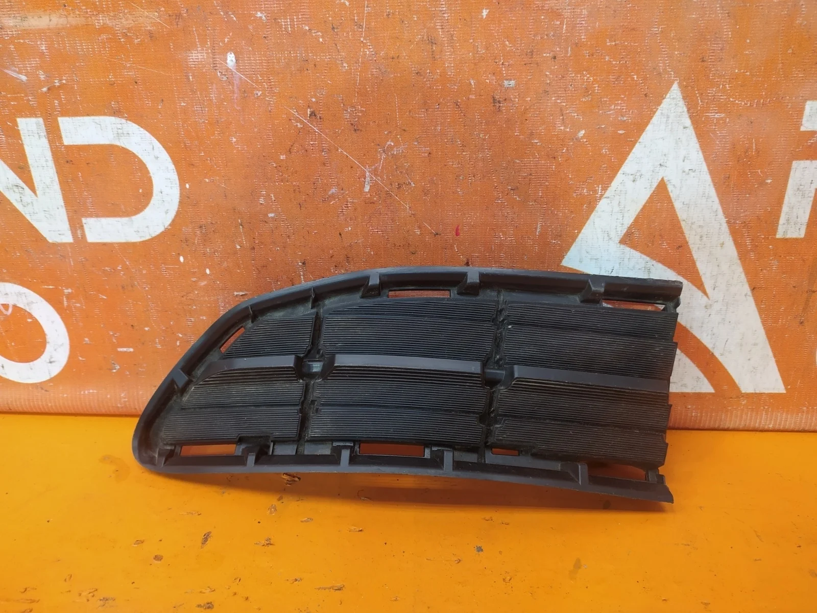 Решетка бампера Toyota RAV4 2012-2015 CA40