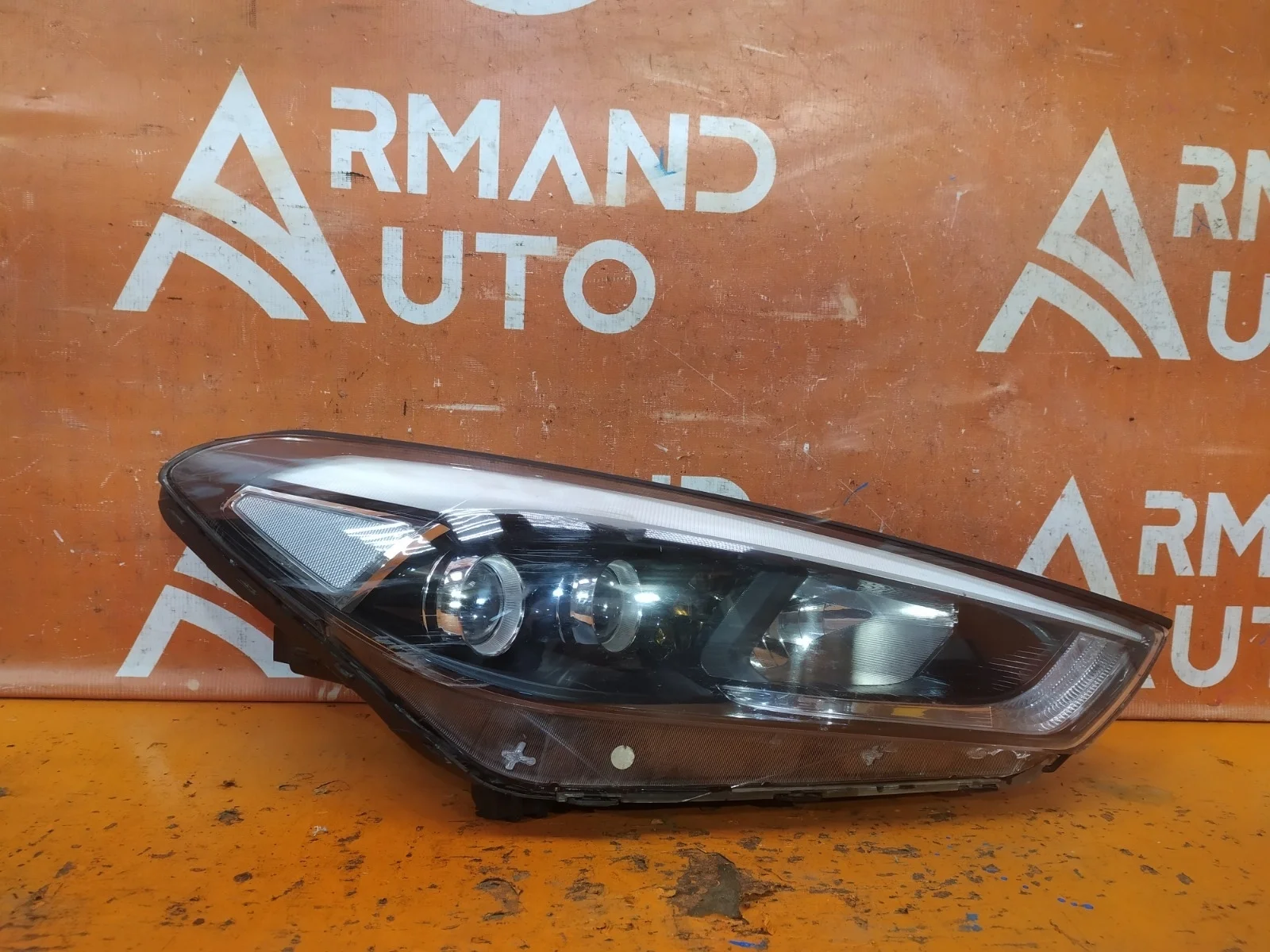 Фара Hyundai Tucson 2015-2018 3
