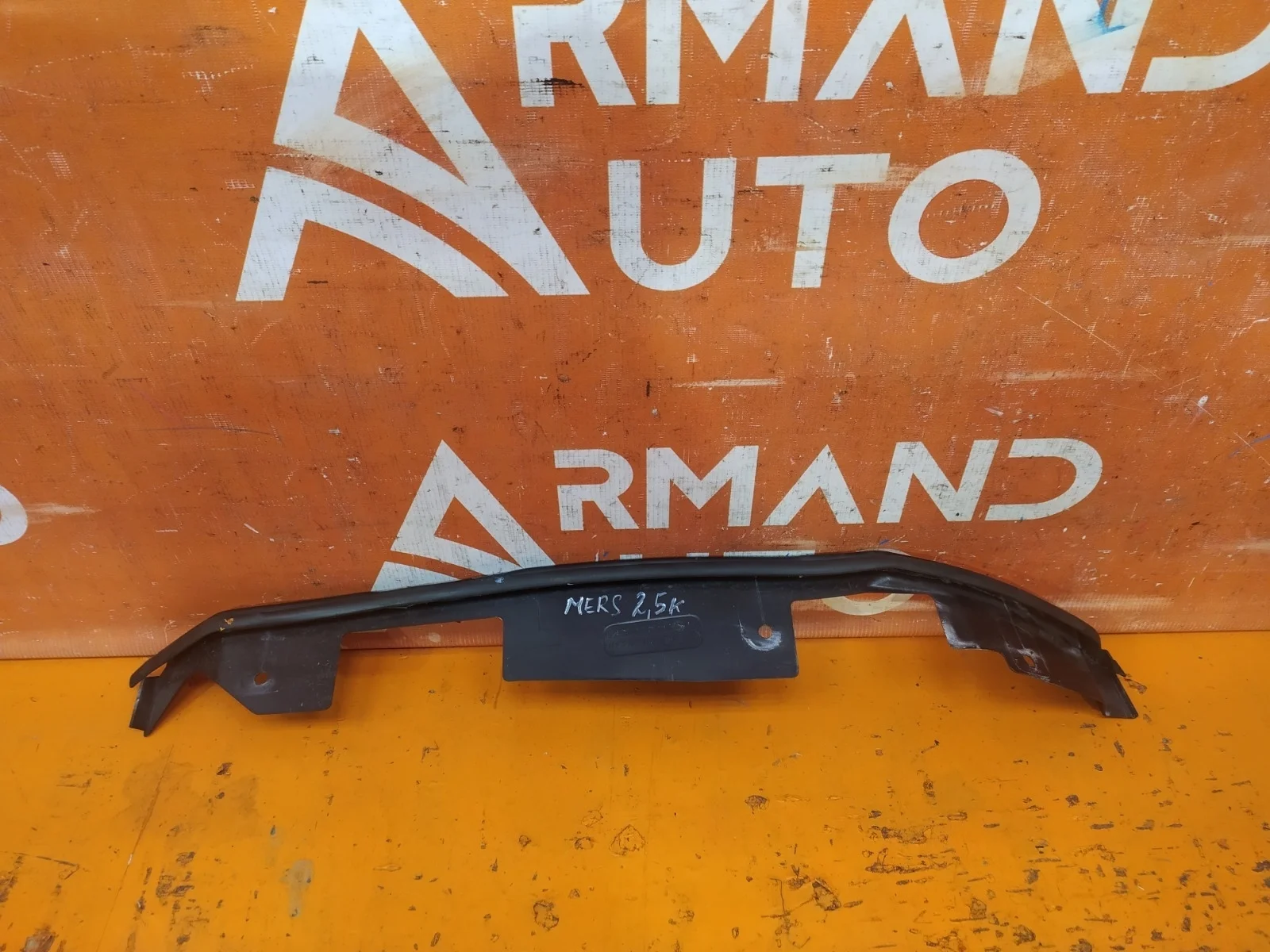 Уплотнитель двери Mercedes -Class 2013-нв W222