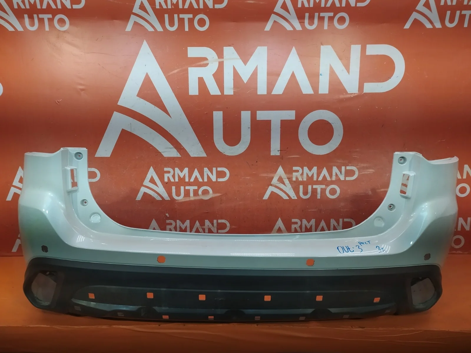 Бампер Mitsubishi Outlander 2018-нв 3