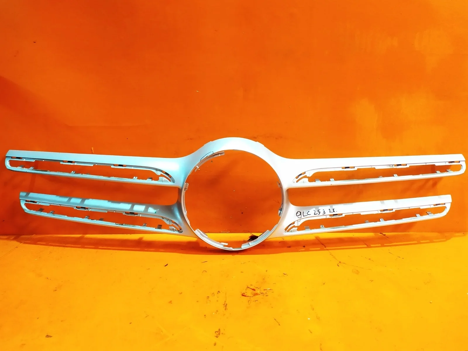 Накладка решетки радиатора Mercedes GLC-Class 2015-2019 X253