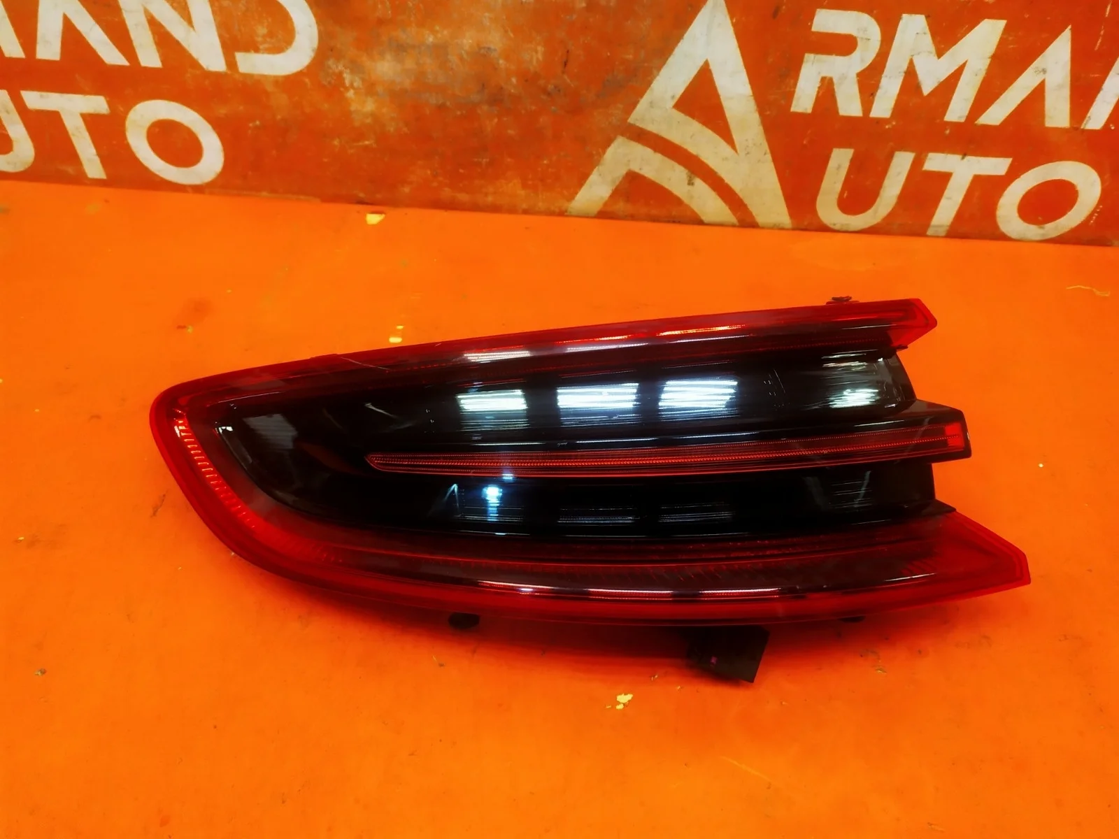 Фонарь внешний Porsche Macan 2014-2019 95b