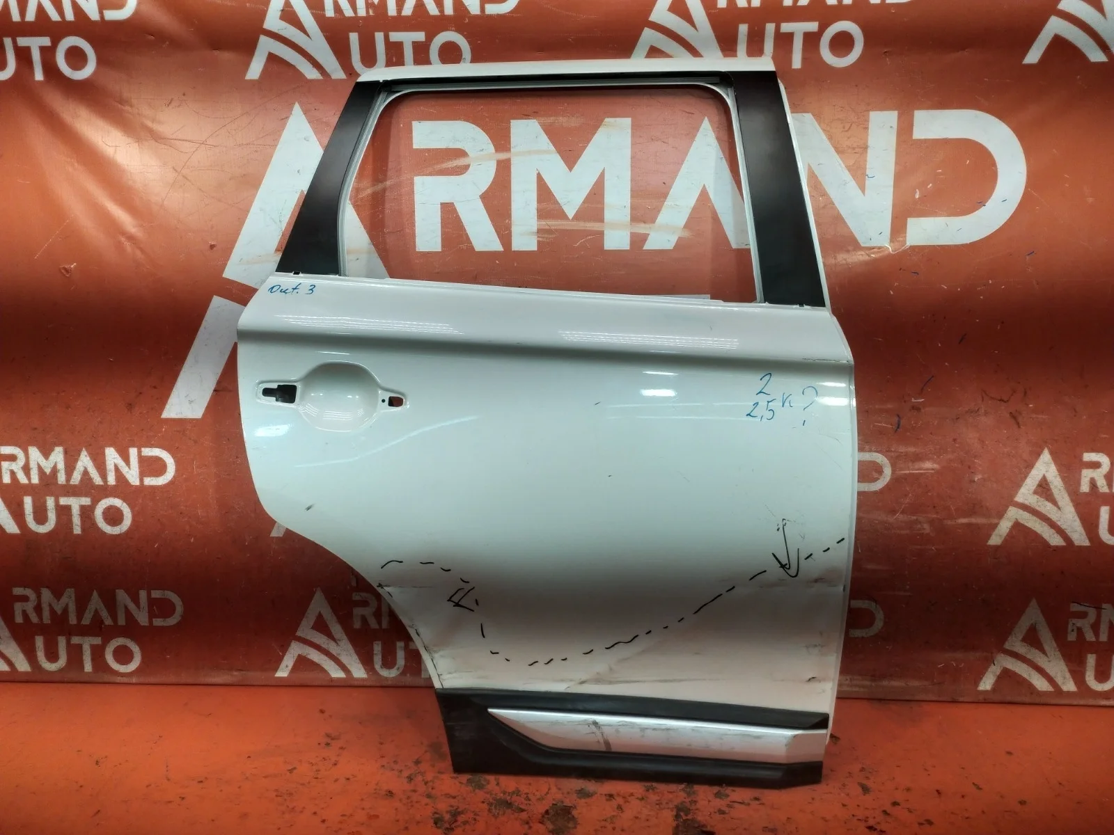 Дверь Mitsubishi Outlander 2015-нв 3