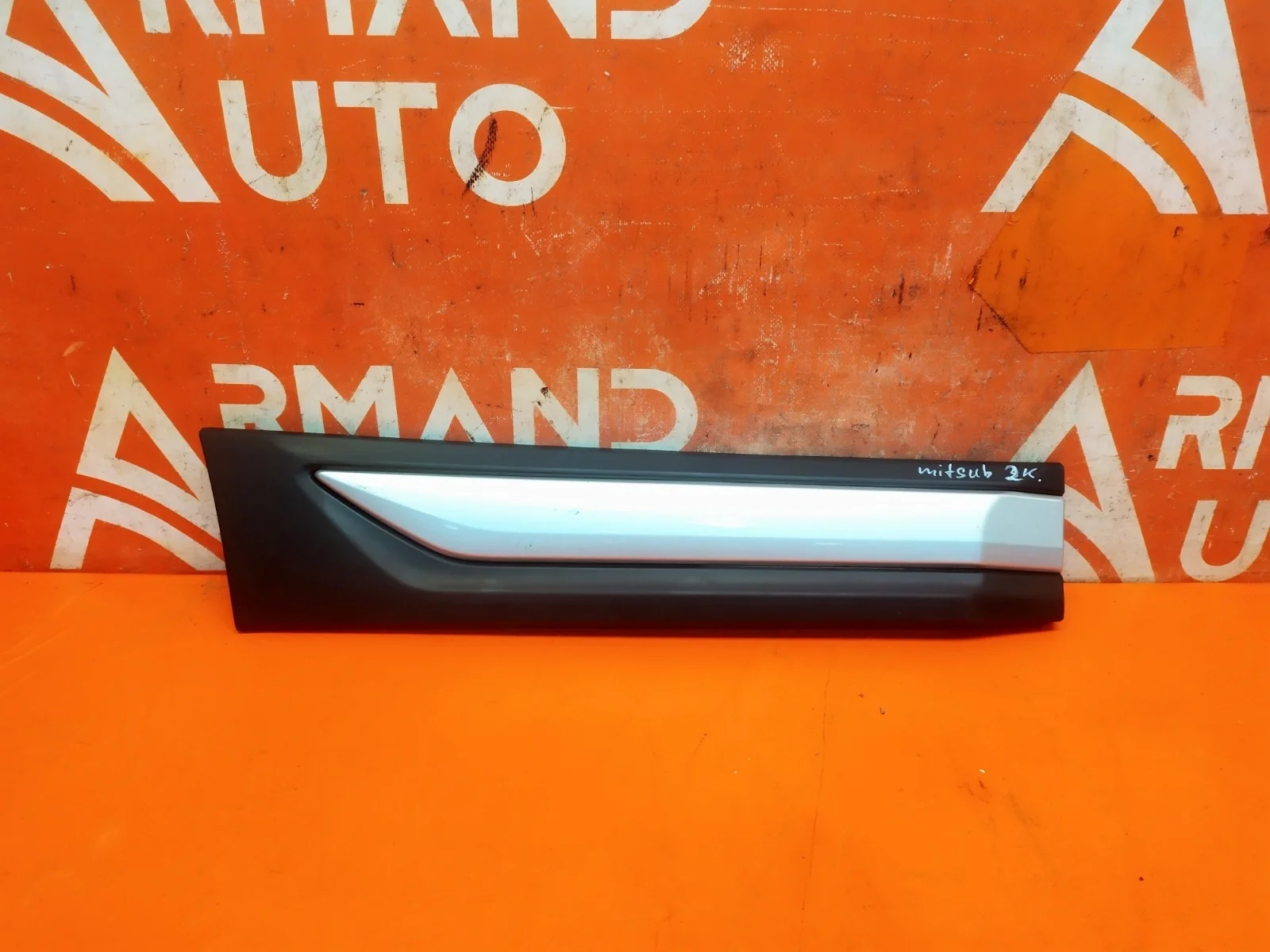 Молдинг двери Mitsubishi Outlander 2015-нв 3