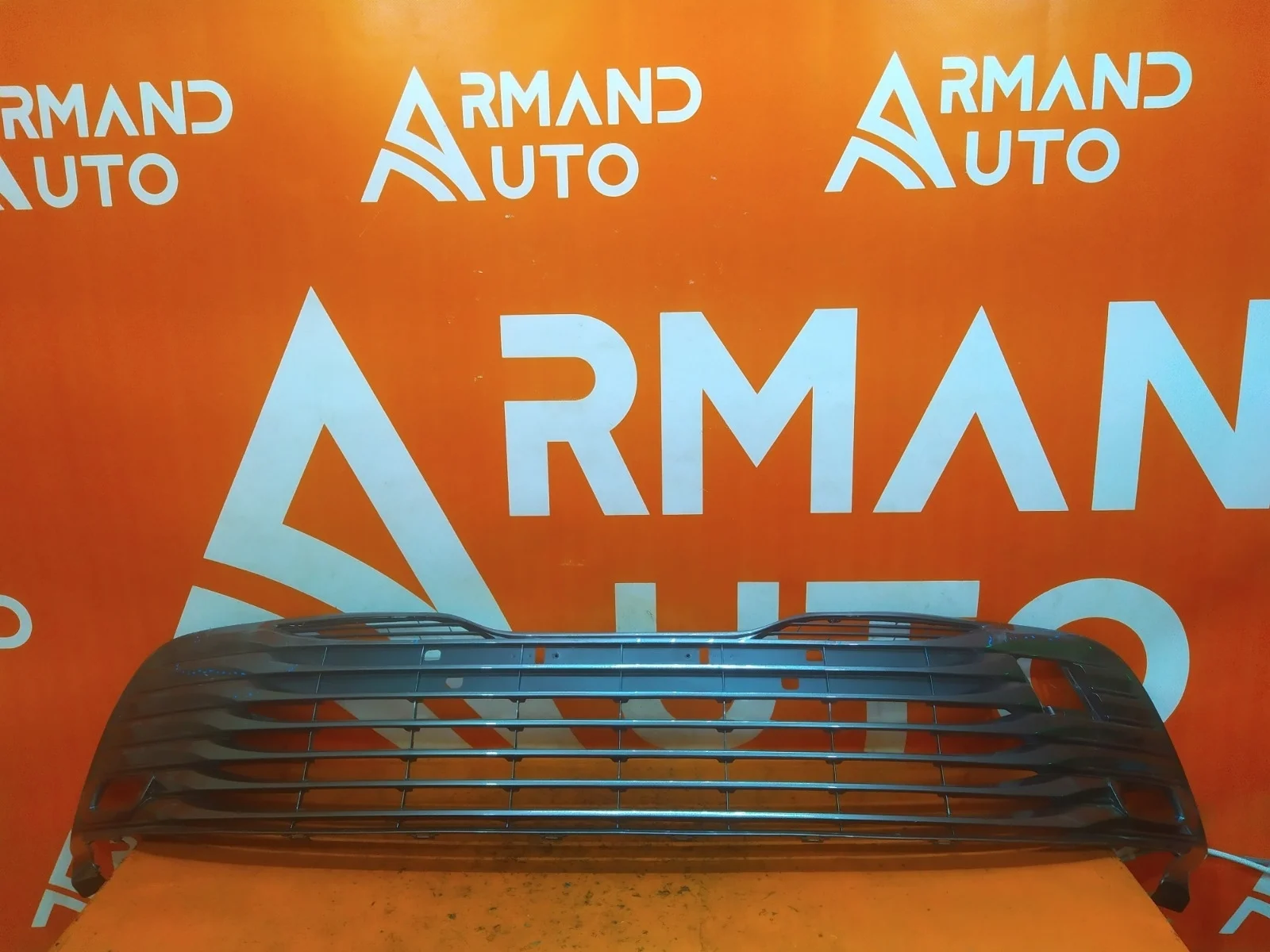 Решетка бампера Toyota Camry 2017-2021 8 XV70