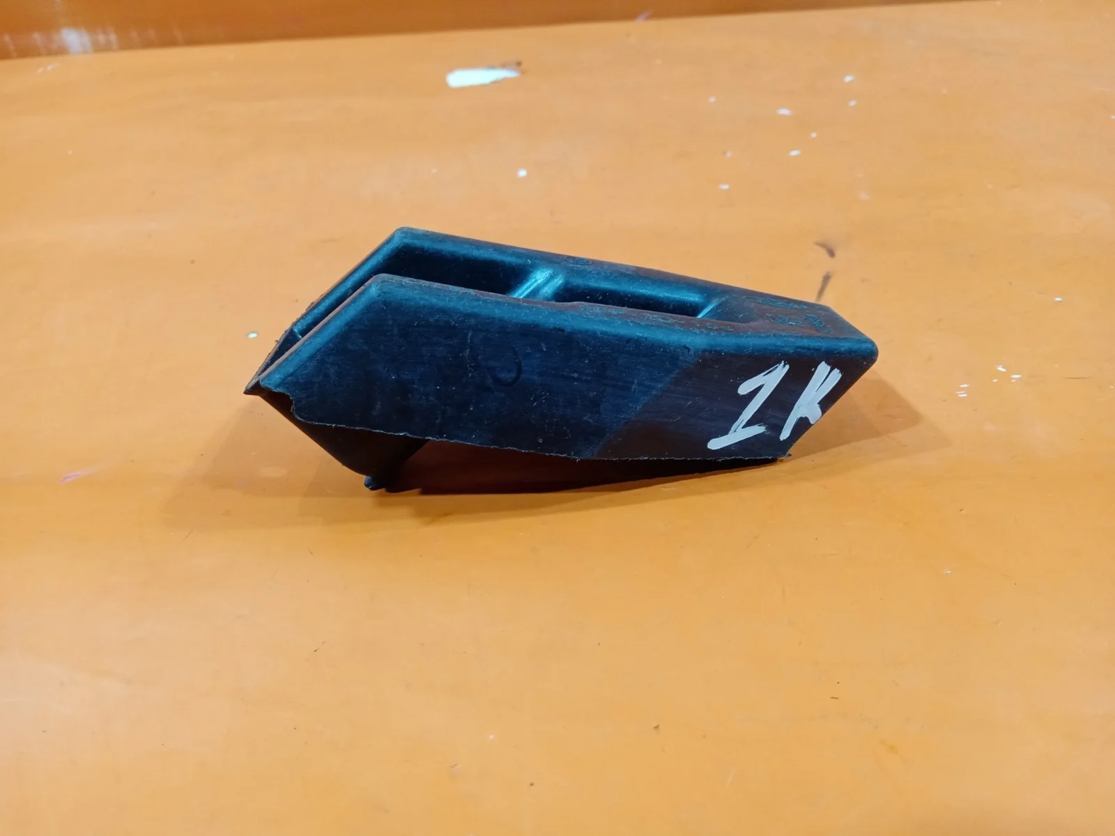 Кронштейн бампера Ford Focus 2011-2019 3