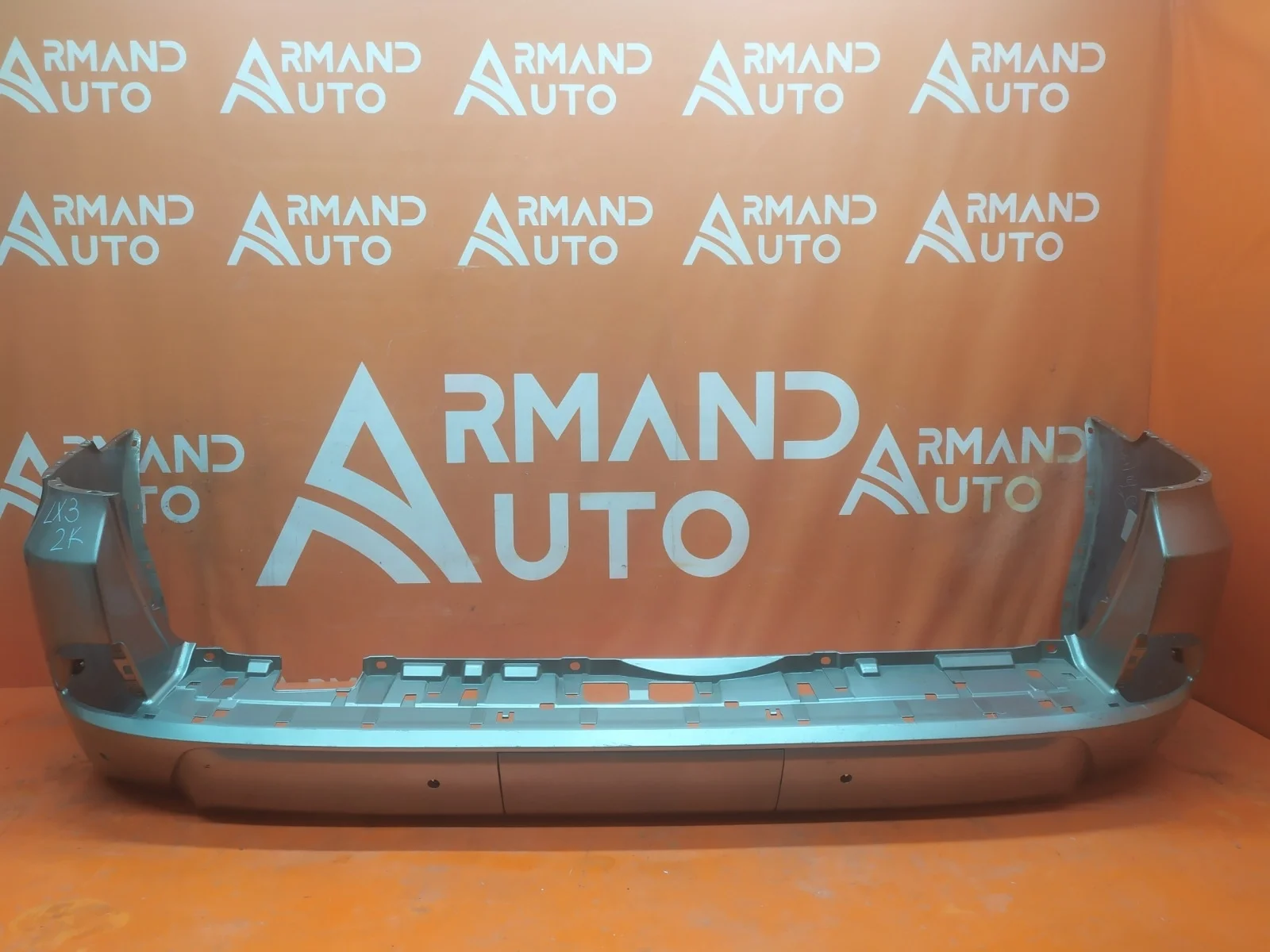 Бампер Lexus LX 2015-2023 URJ200
