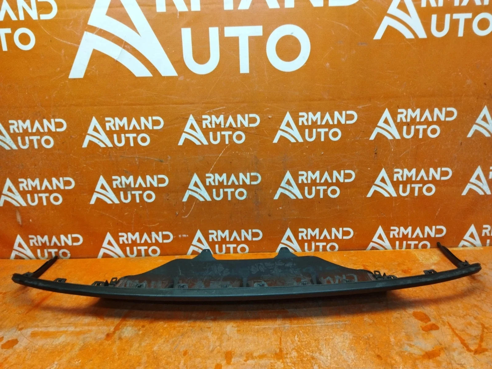 Накладка юбки бампера Porsche Macan 2014-нв 95b