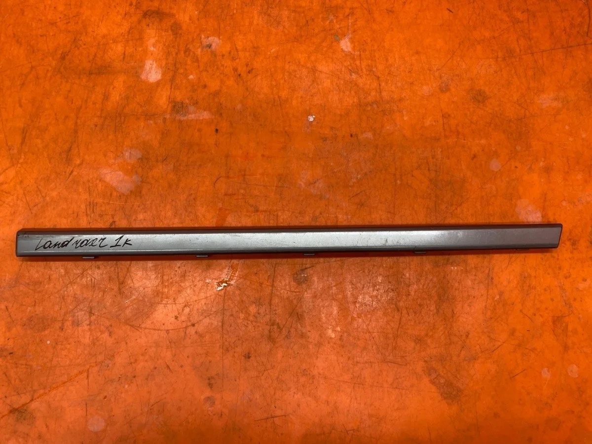 Молдинг двери Land Rover Range 2012-2022 4 L405