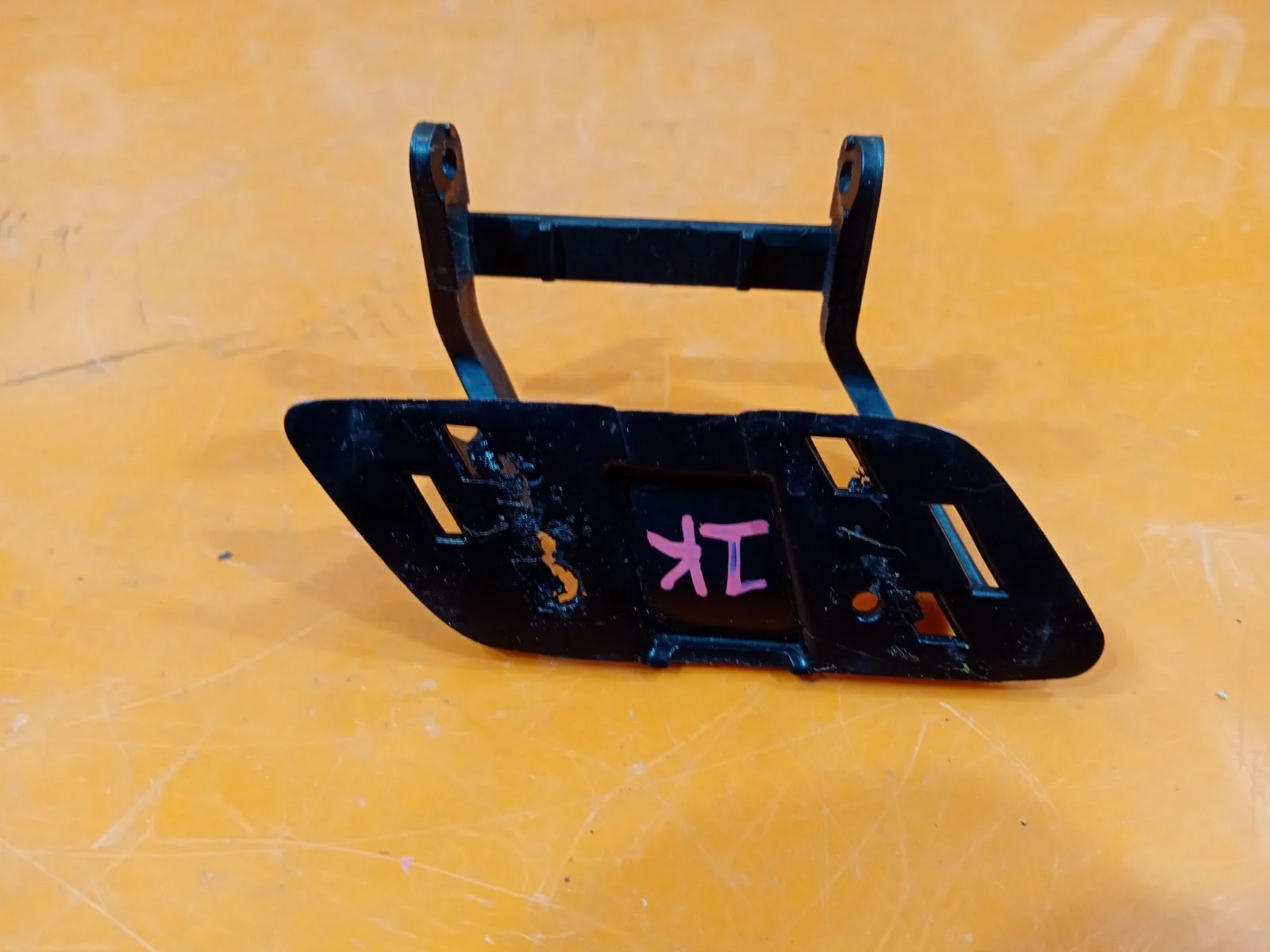 Крышка фароомывателя Mercedes ML GLE-Class 2011-2015 W166