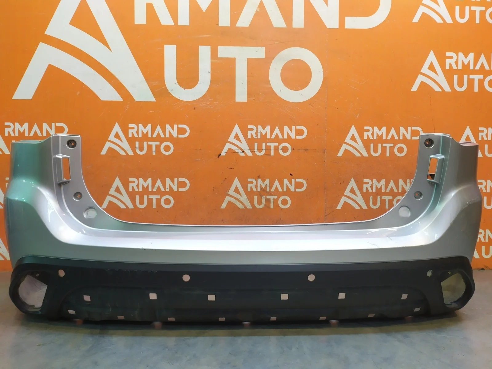 Бампер Mitsubishi Outlander 2018-нв 3