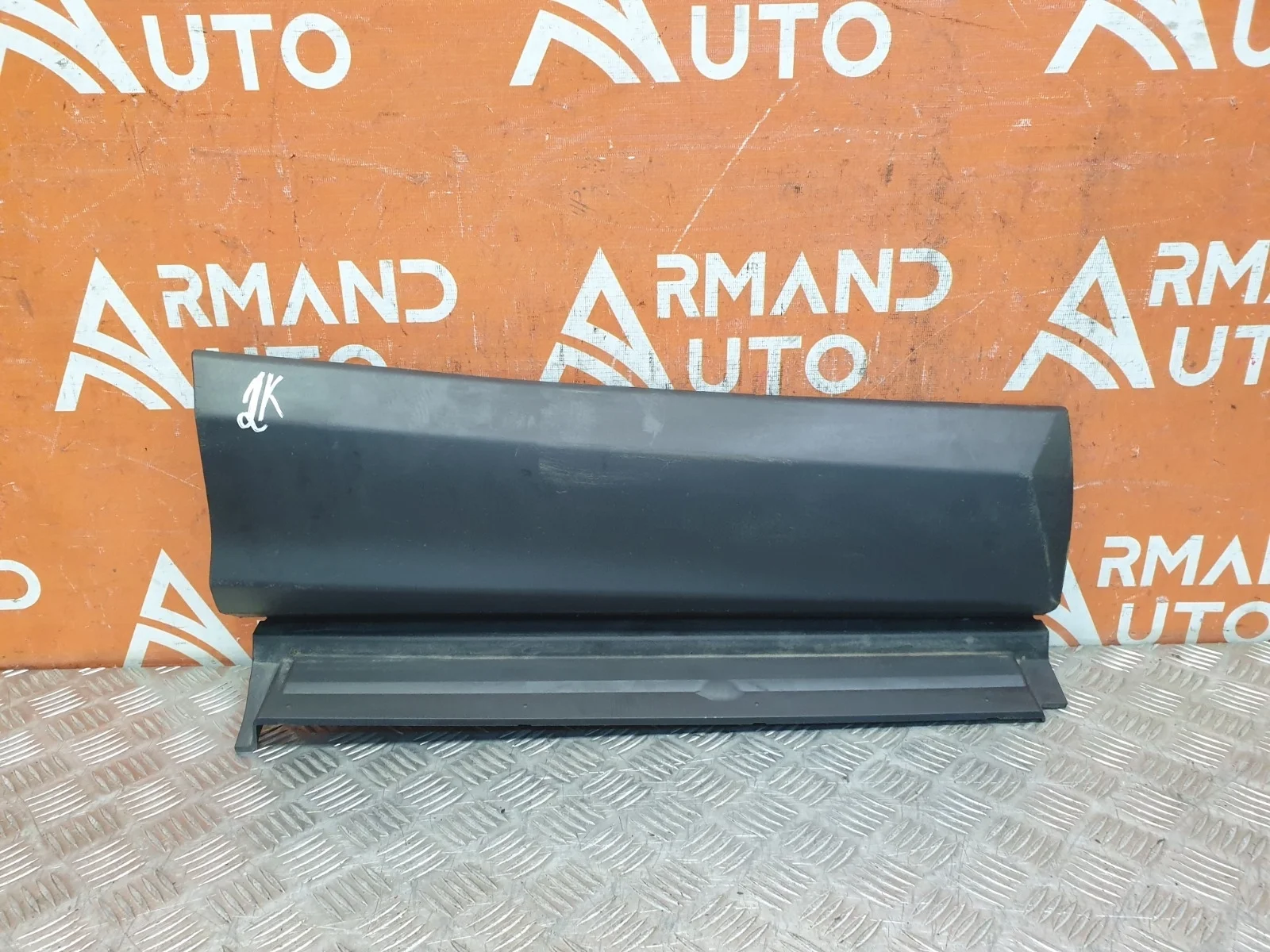 Молдинг двери Toyota RAV4 2015-2019 CA40