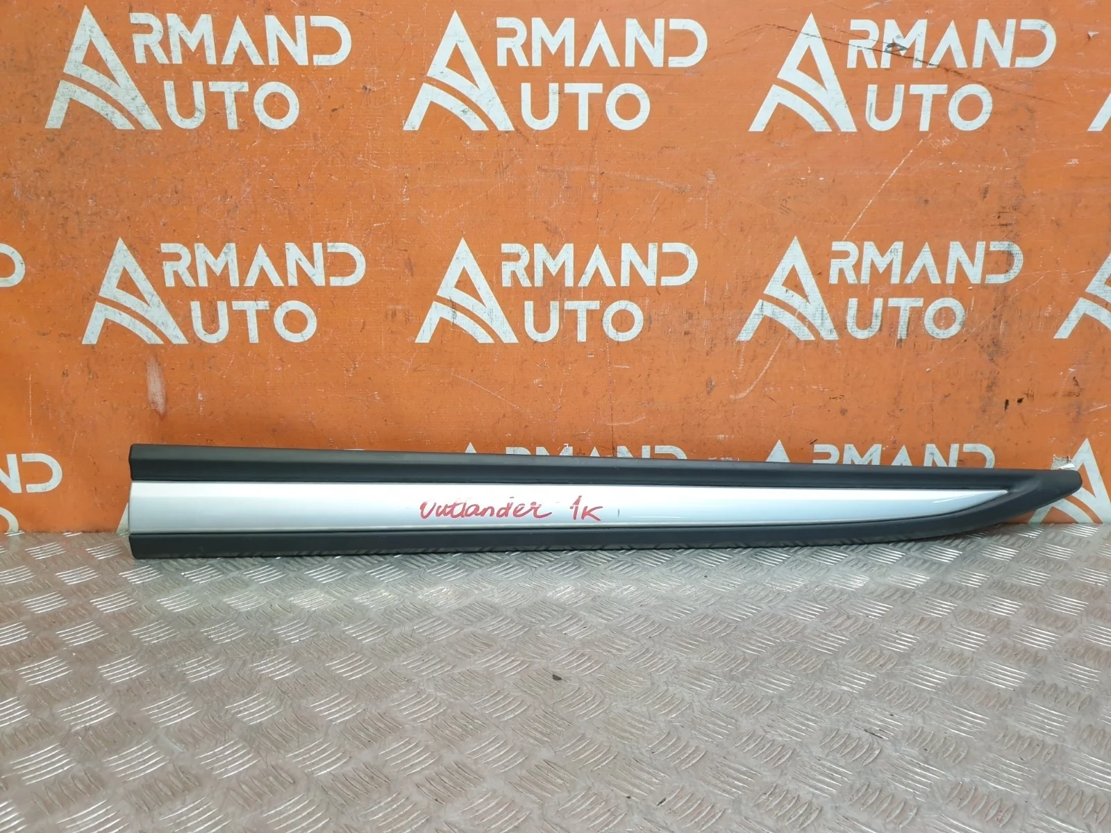 Молдинг двери Mitsubishi Outlander 2015-нв 3