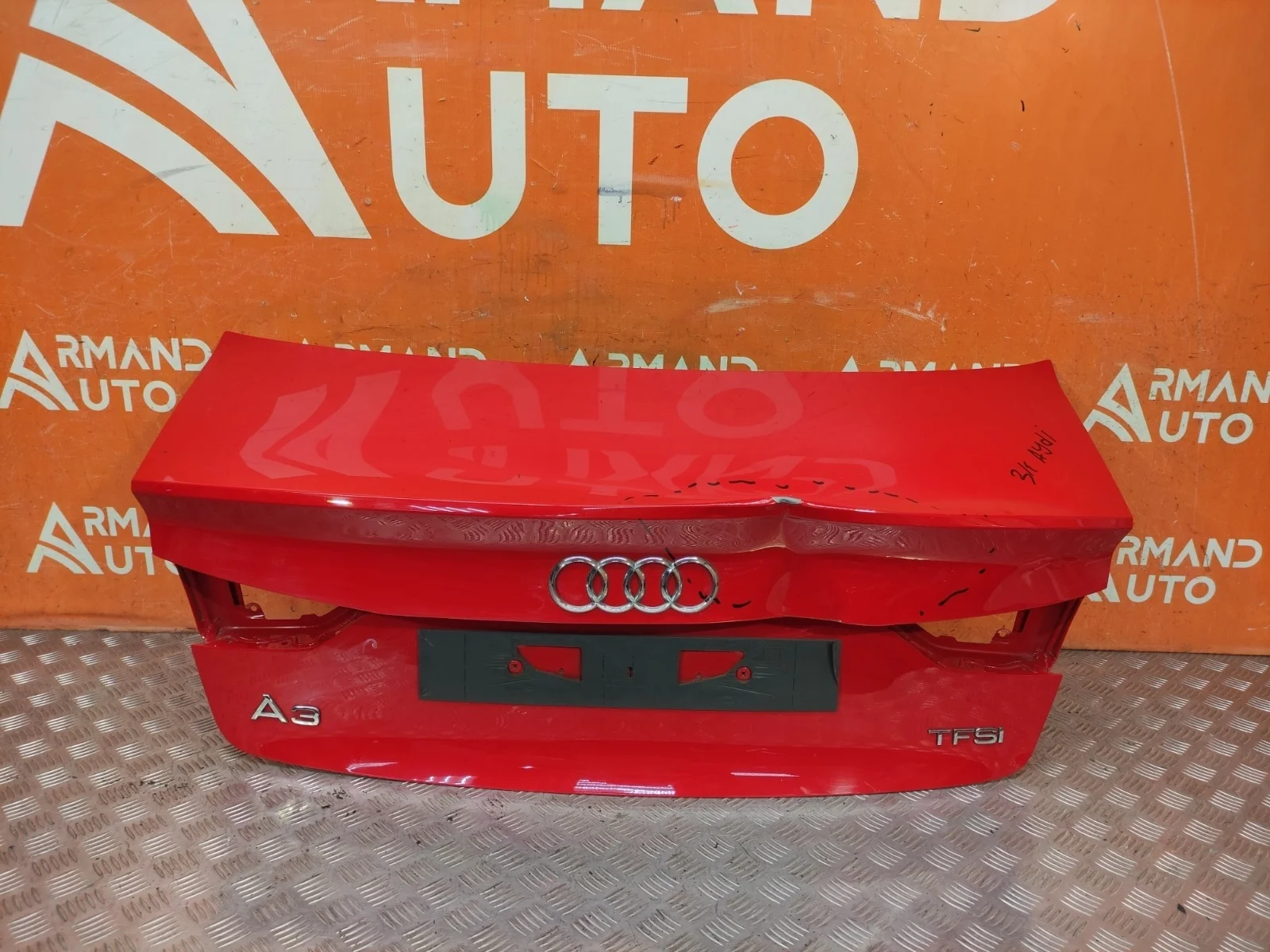 Крышка багажника Audi A3 2012-2020 8V