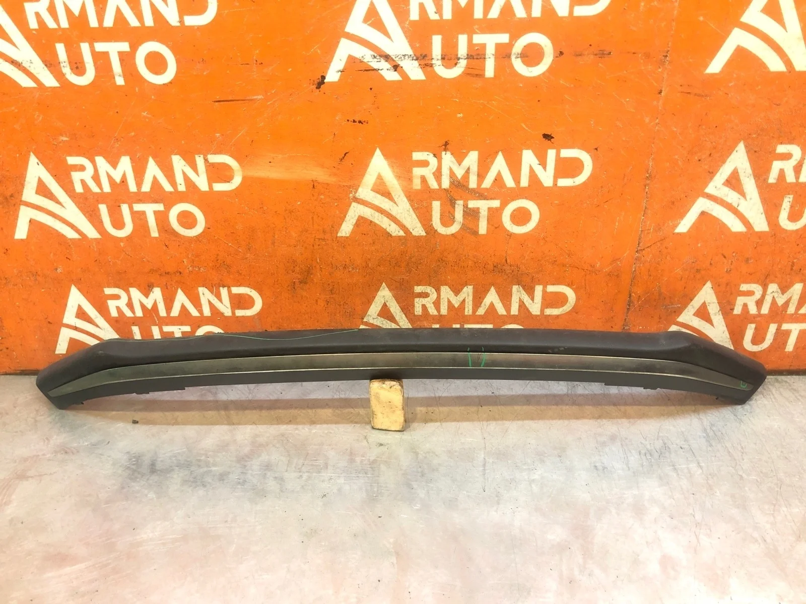 Накладка бампера Toyota RAV4 2012-2015 CA40