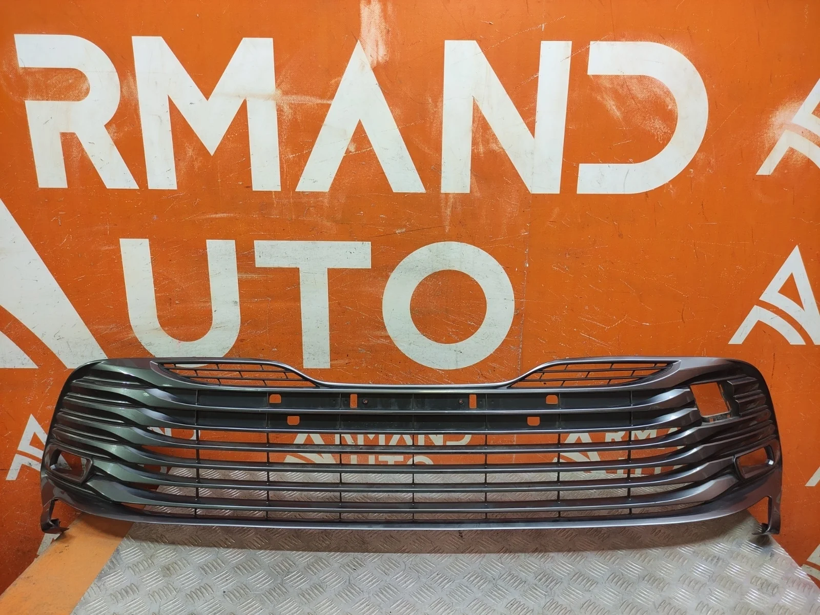 Решетка бампера Toyota CAMRY 2017-2021 8 XV70