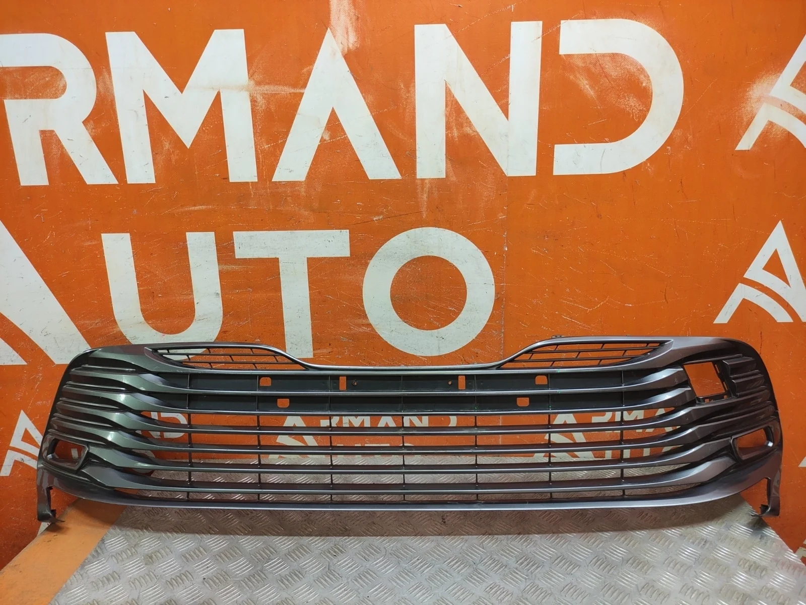 Решетка бампера Toyota CAMRY 2017-2021 8 XV70