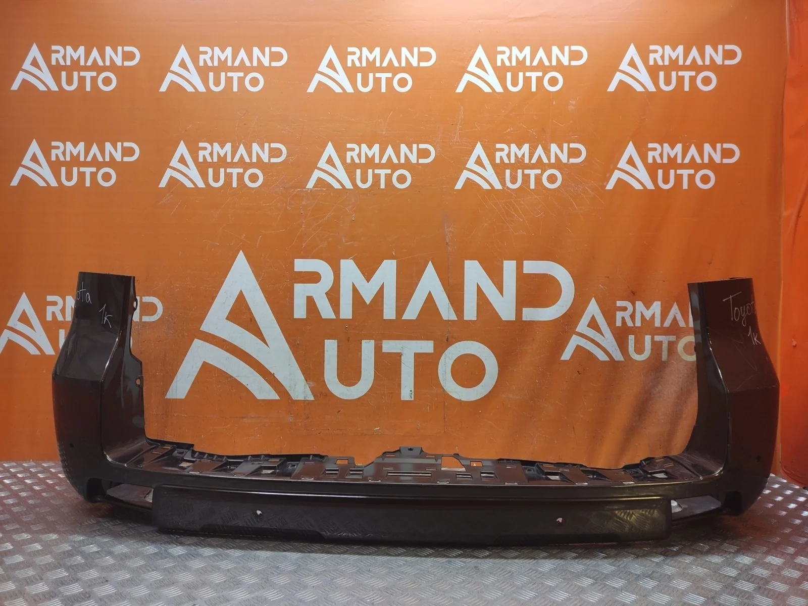 Бампер Toyota Land Cruiser Prado 2017-нв 150