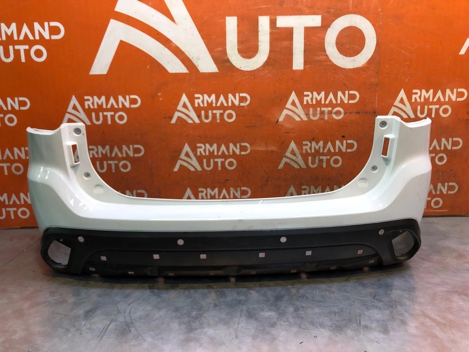 Бампер Mitsubishi Outlander 2018-нв 3