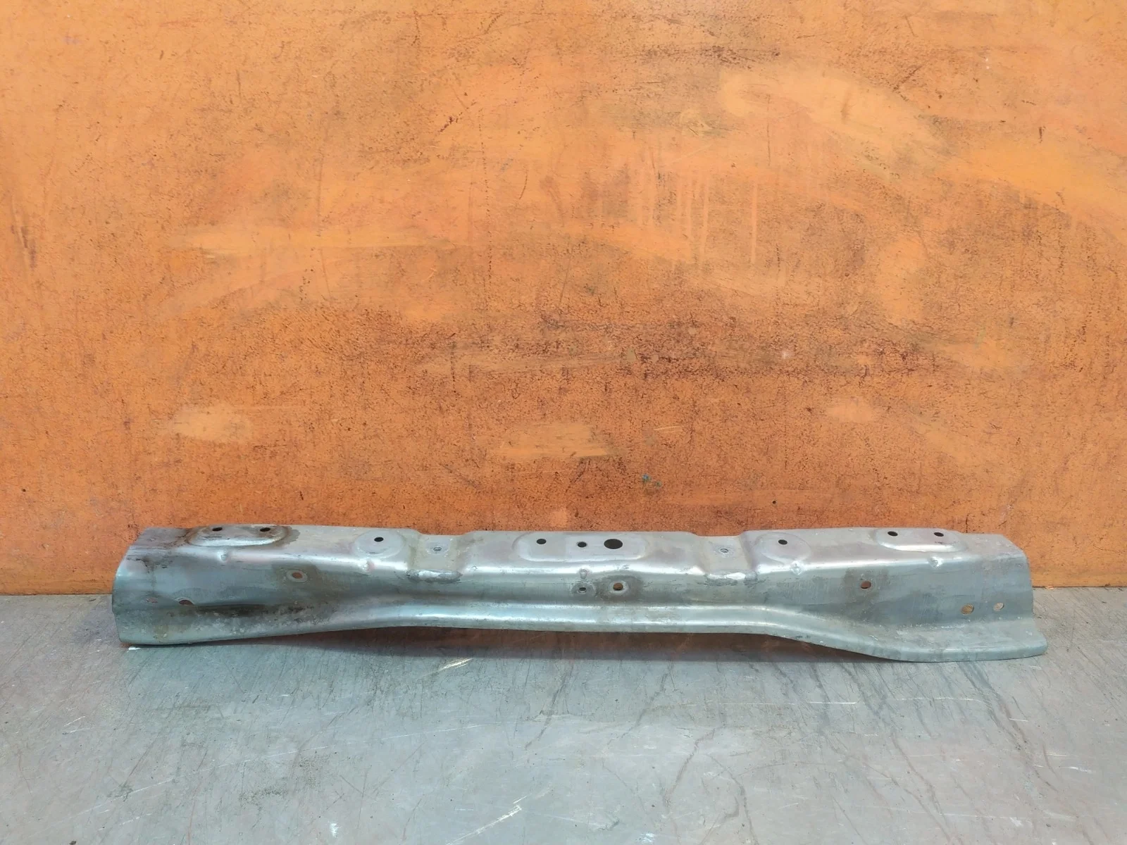 Усилитель бампера верхний Mitsubishi Outlander 2015-нв 3