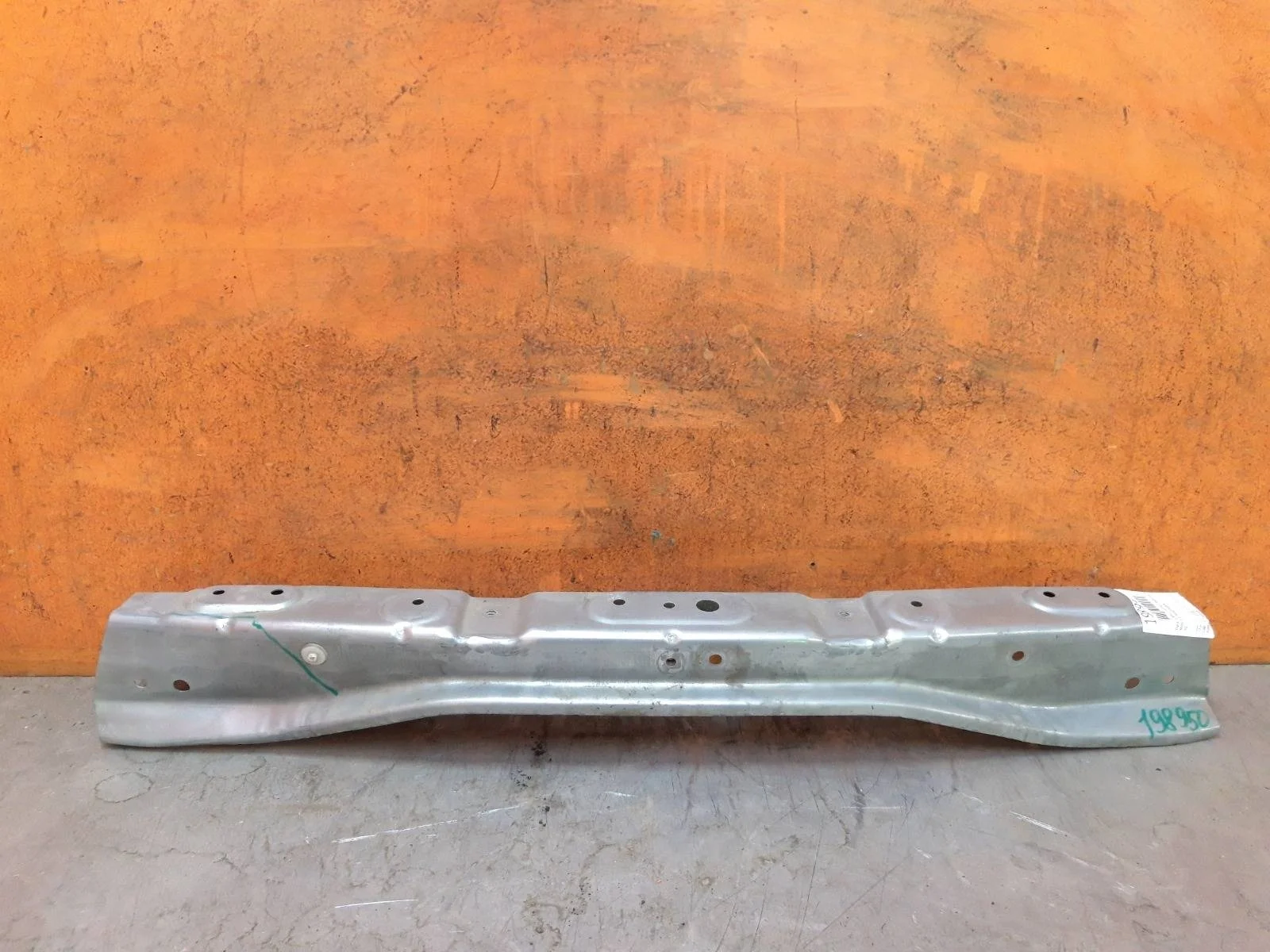 Усилитель бампера верхний Mitsubishi Outlander 2015-нв 3