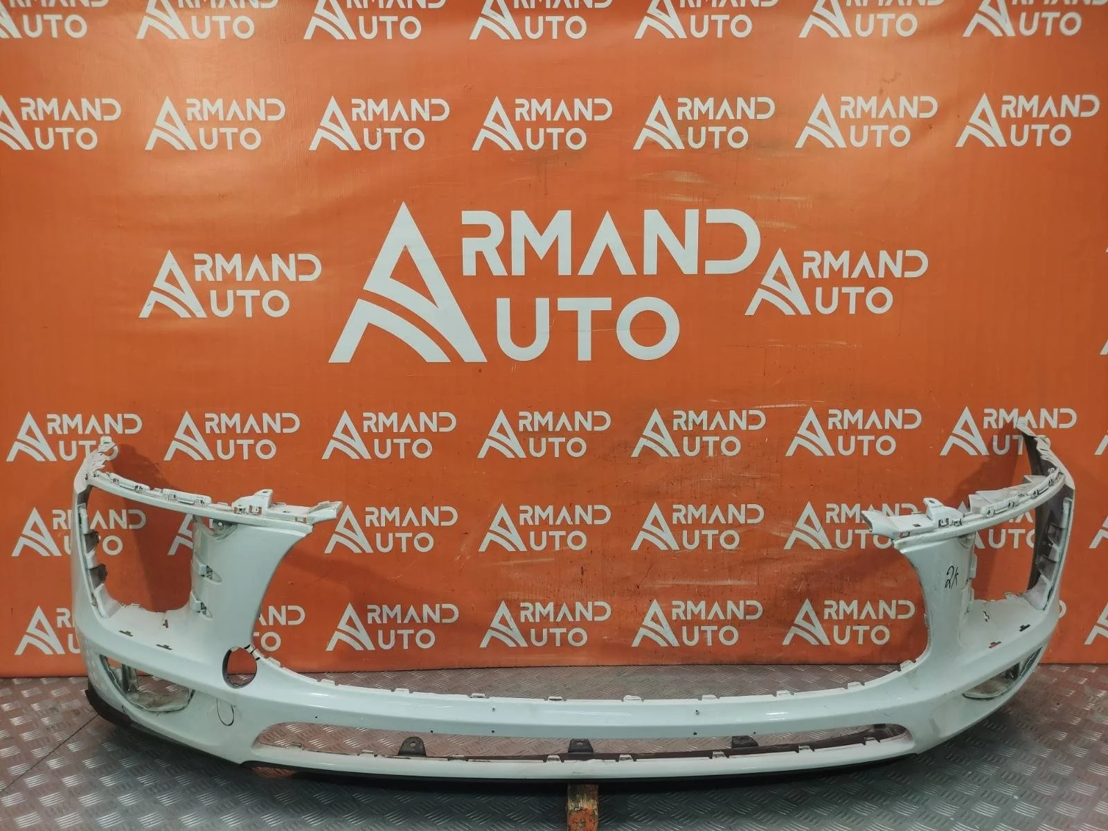 Бампер Porsche Macan 2014-2019 95b