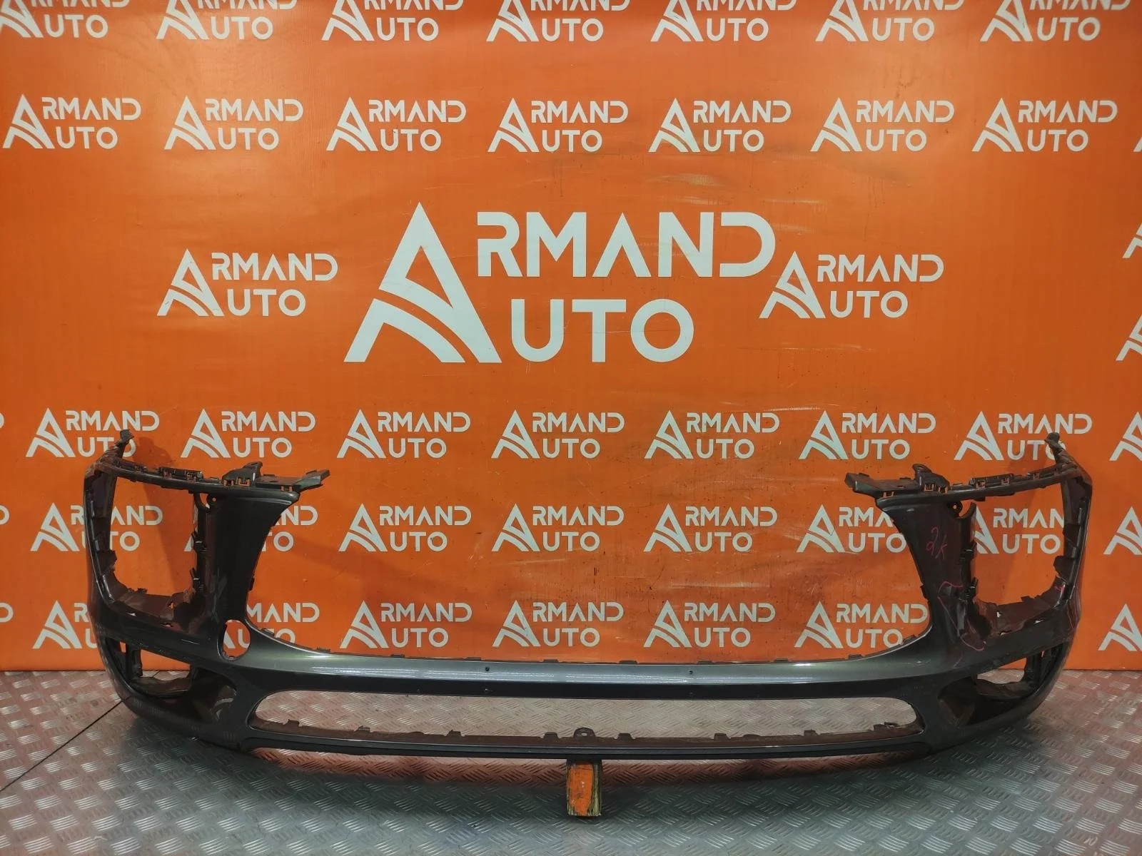 Бампер PORSCHE Macan 2014-2019 95b