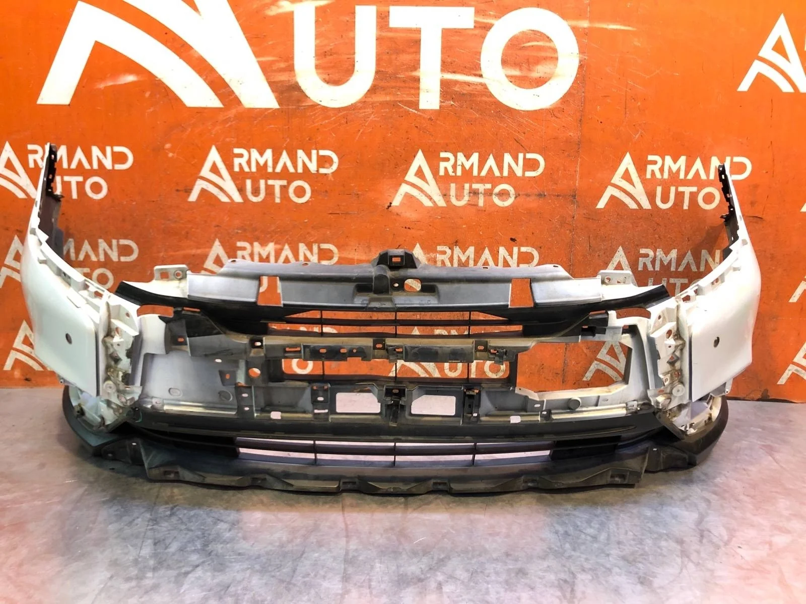 Бампер MItsubishi Outlander 2015-2018 3