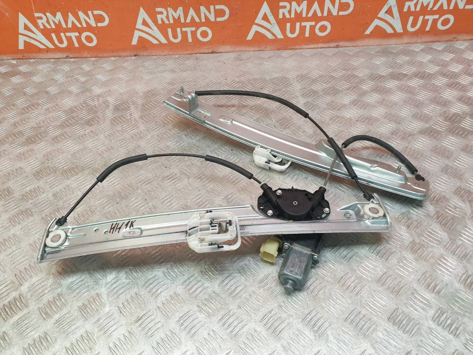 Стеклоподъемник Ford Kuga 2012-2019 CBS