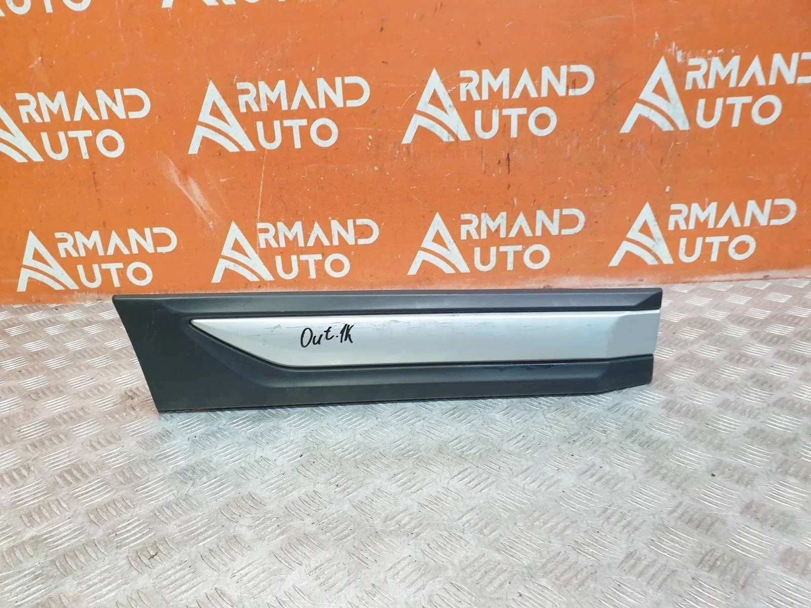 Молдинг двери Mitsubishi Outlander 2015-нв 3