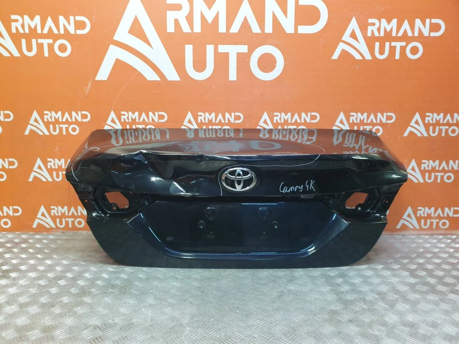 Крышка багажника Toyota Camry 2017-нв 8 XV70