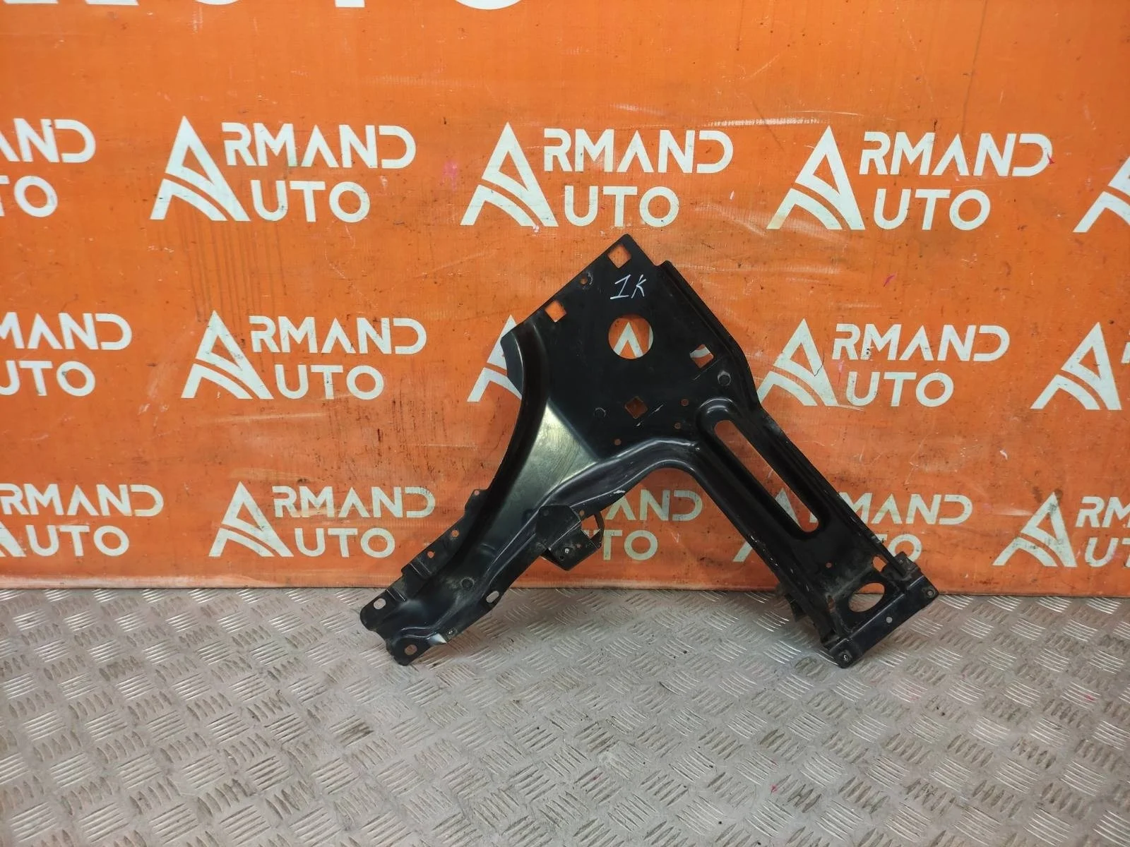 Кронштейн фары Land Rover Range 2002-2012 3 L322