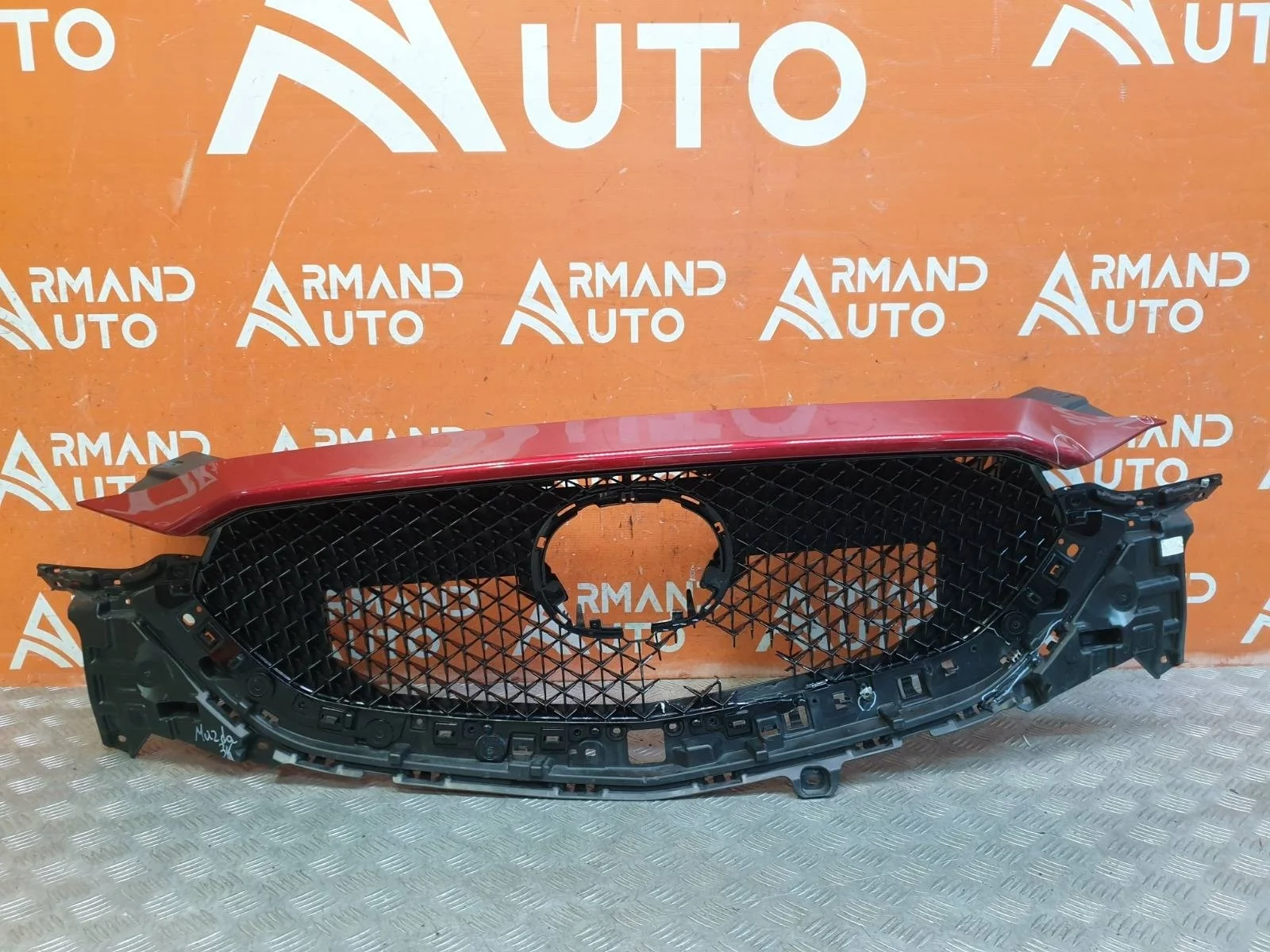 Решетка радиатора Mazda CX-5 2017-нв