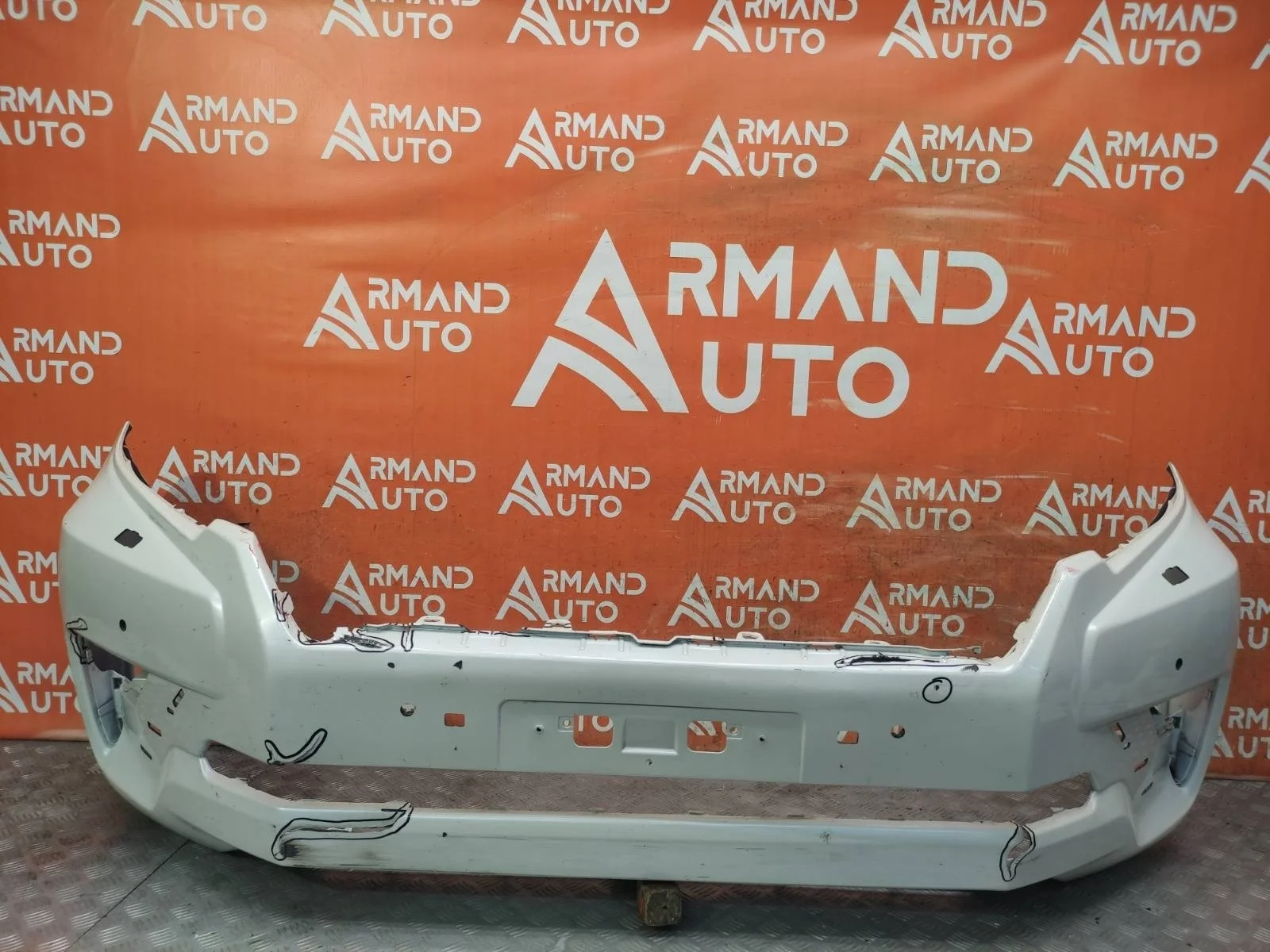 Бампер TOYOTA Land Cruiser Prado 2020-нв 150