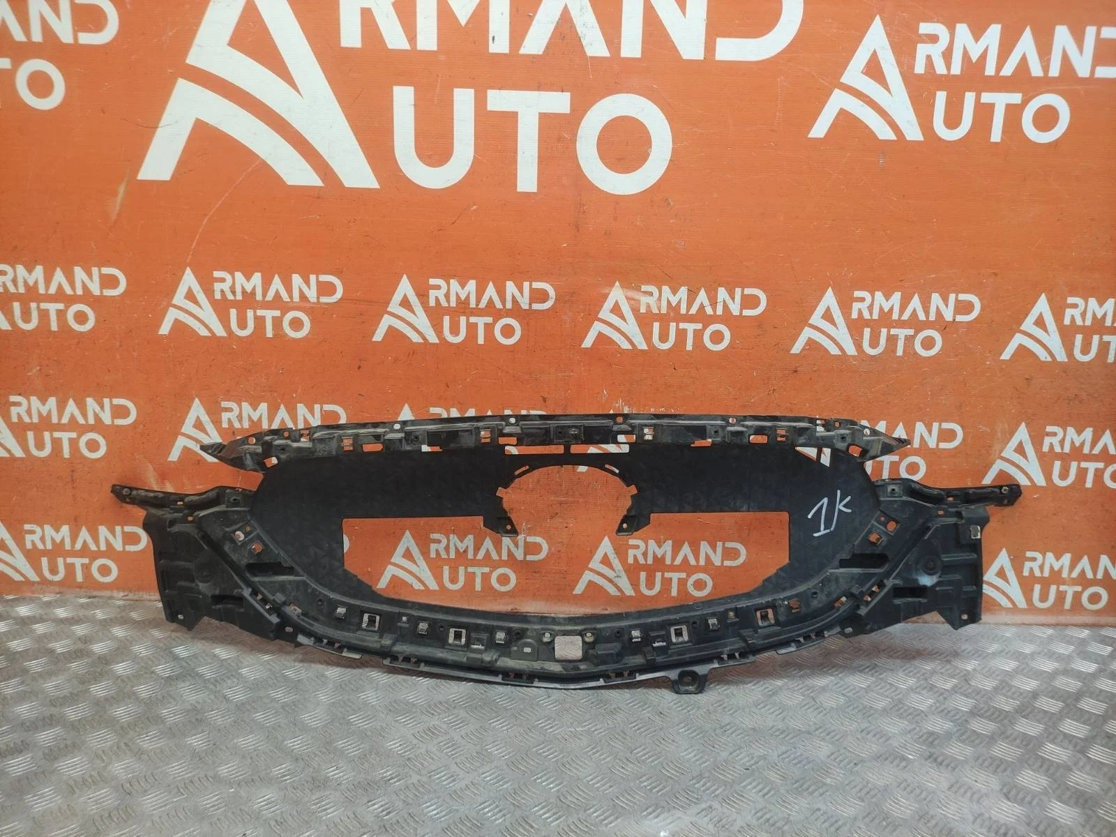 Решетка радиатора Mazda CX-5 2017-нв