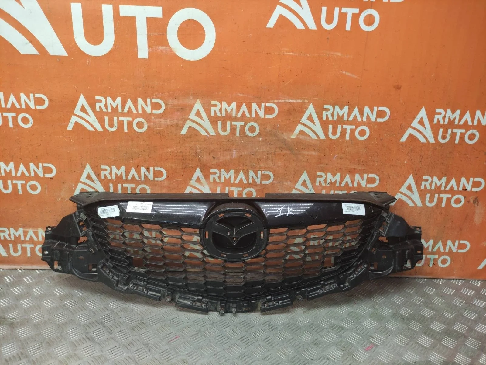 Решетка радиатора Mazda CX-5 2011-2015