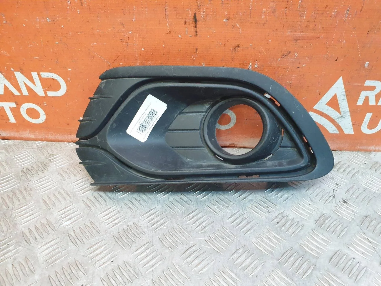 Окантовка птф Renault Logan 2012-2018