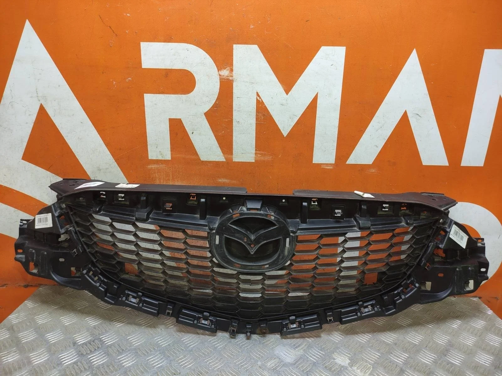 Решетка радиатора MAZDA CX-5 2011-2015