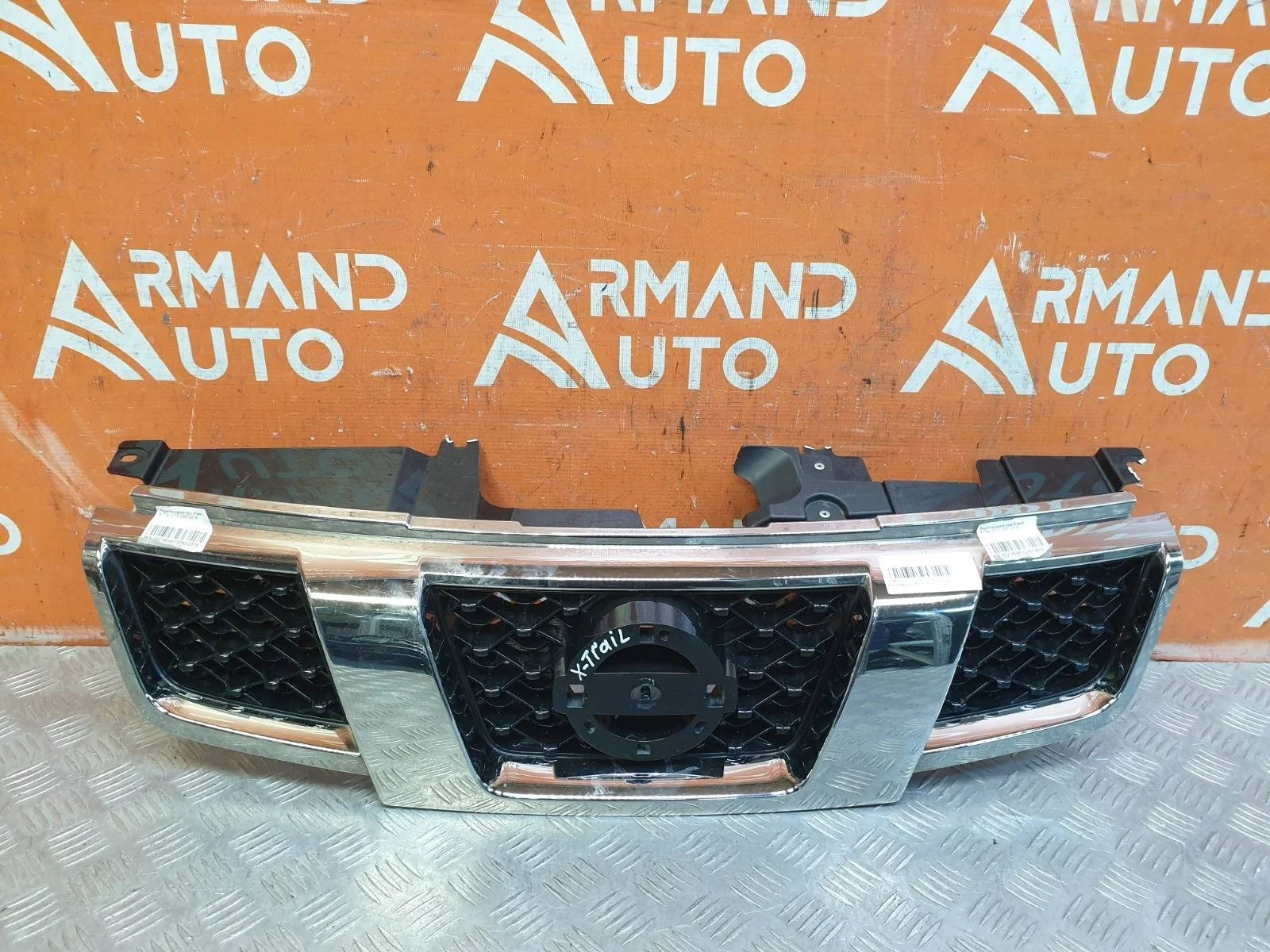 Решетка радиатора Nissan X-Trail 2010-2015 T31