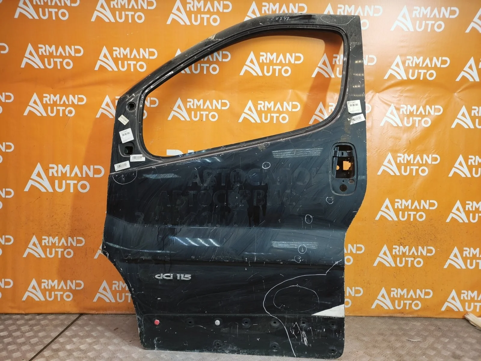 Дверь Renault Trafic 2001-2014