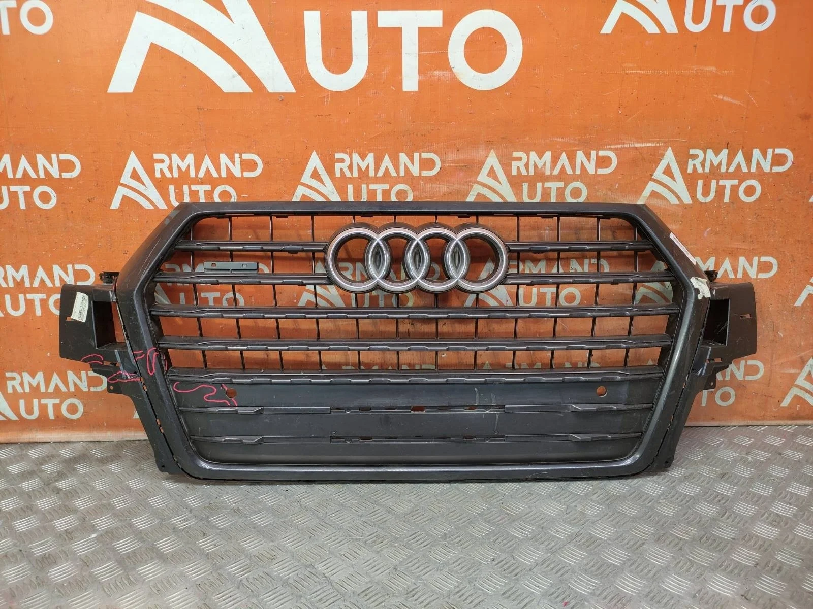 Решетка радиатора Audi Q7 2015-2020 4M