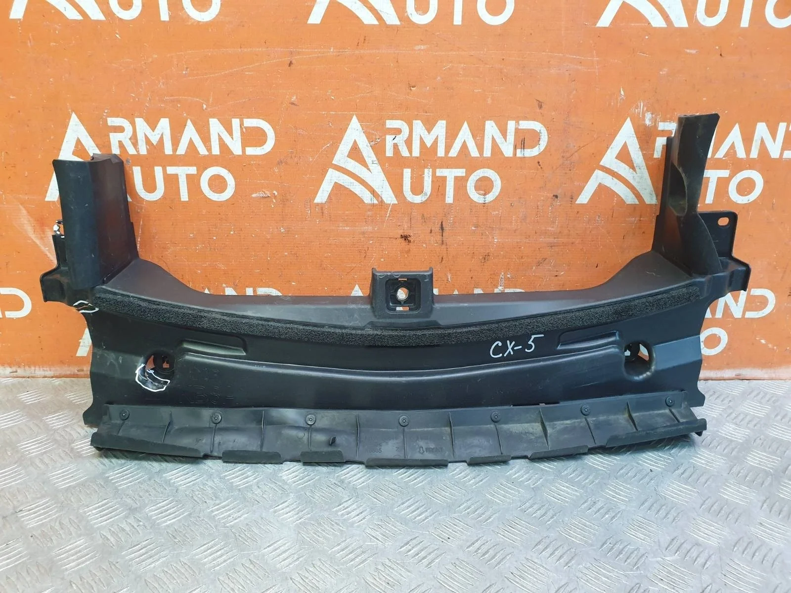 Дефлектор радиатора Mazda CX-5 2017-нв