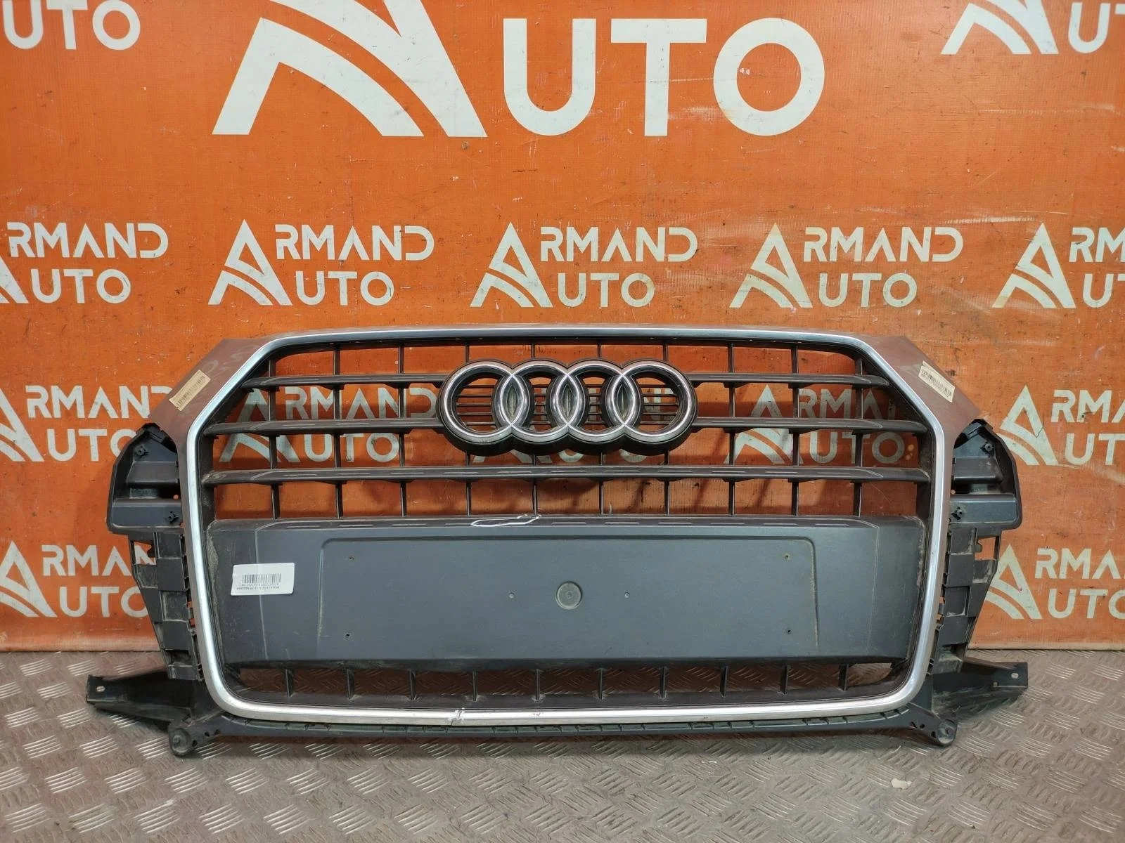 Решетка радиатора Audi Q3 2014-2018 8U
