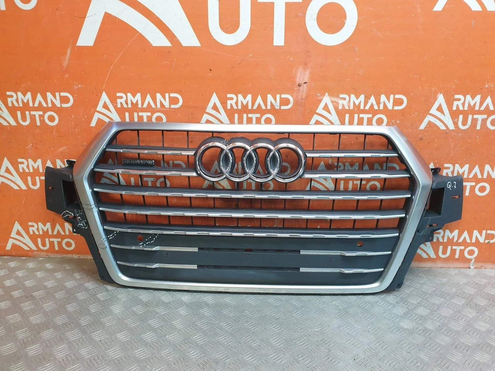 Решетка радиатора Audi Q7 2015-2020 4M