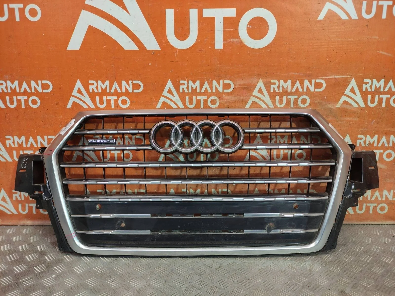 Решетка радиатора Audi Q7 2015-2020 4M