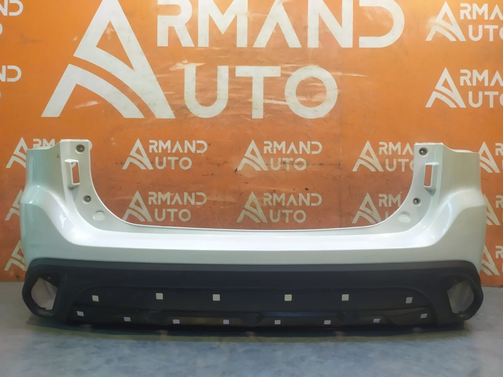 Бампер Mitsubishi Outlander 2018-нв 3